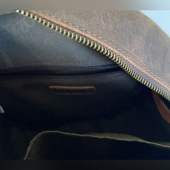 EUC. S-Zone Leather Trendy Circle Crossbody Bag. - Picture 9 of 11